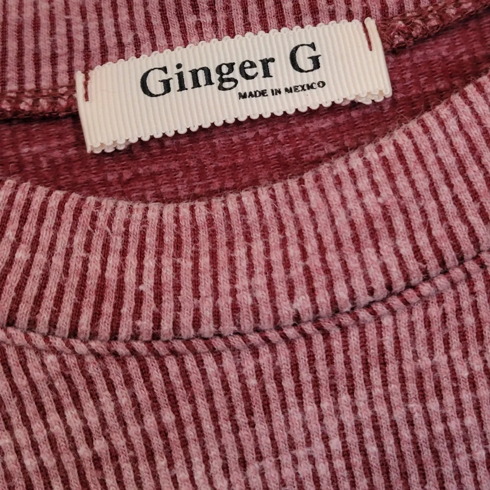 Shirt/Sweater - Picture 2 of 2